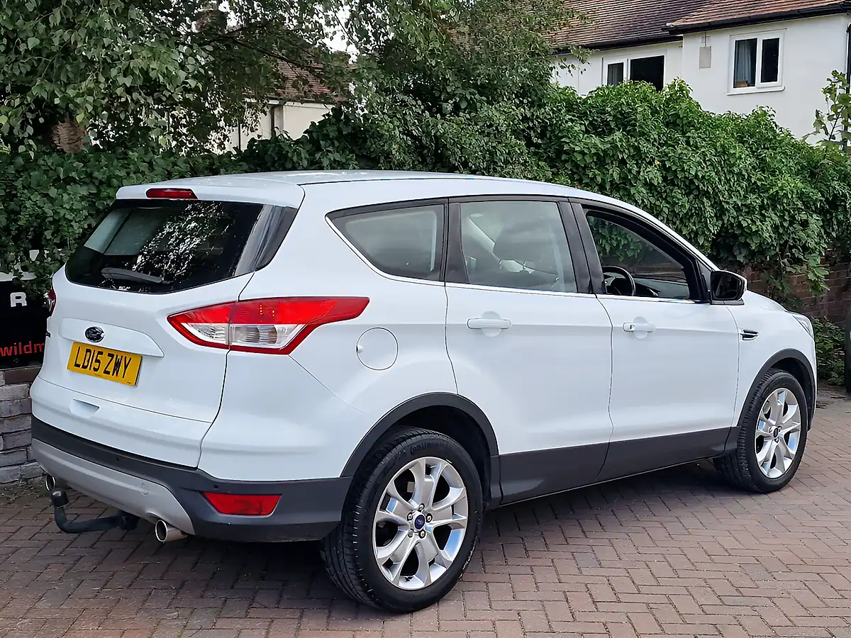 Used 2015 Ford Kuga Zetec White - Interior and Exterior details 7