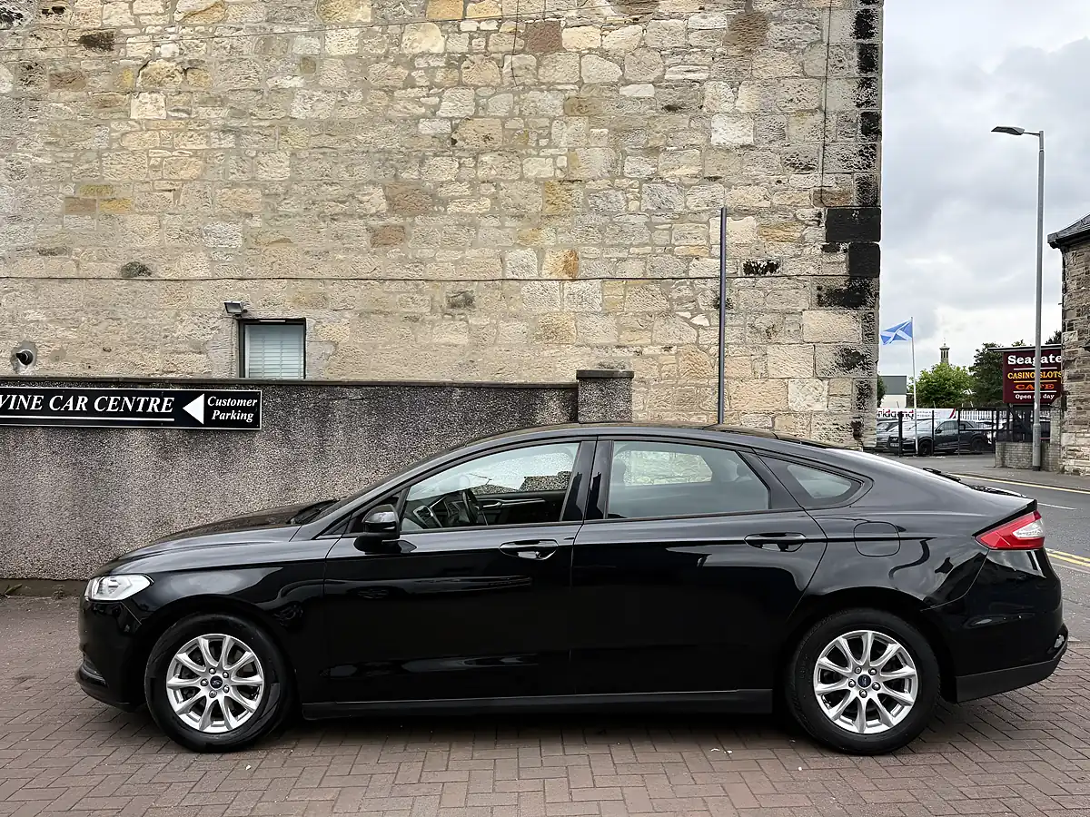 Used 2015 Ford Mondeo Econetic Style Black - Interior and Exterior details 5
