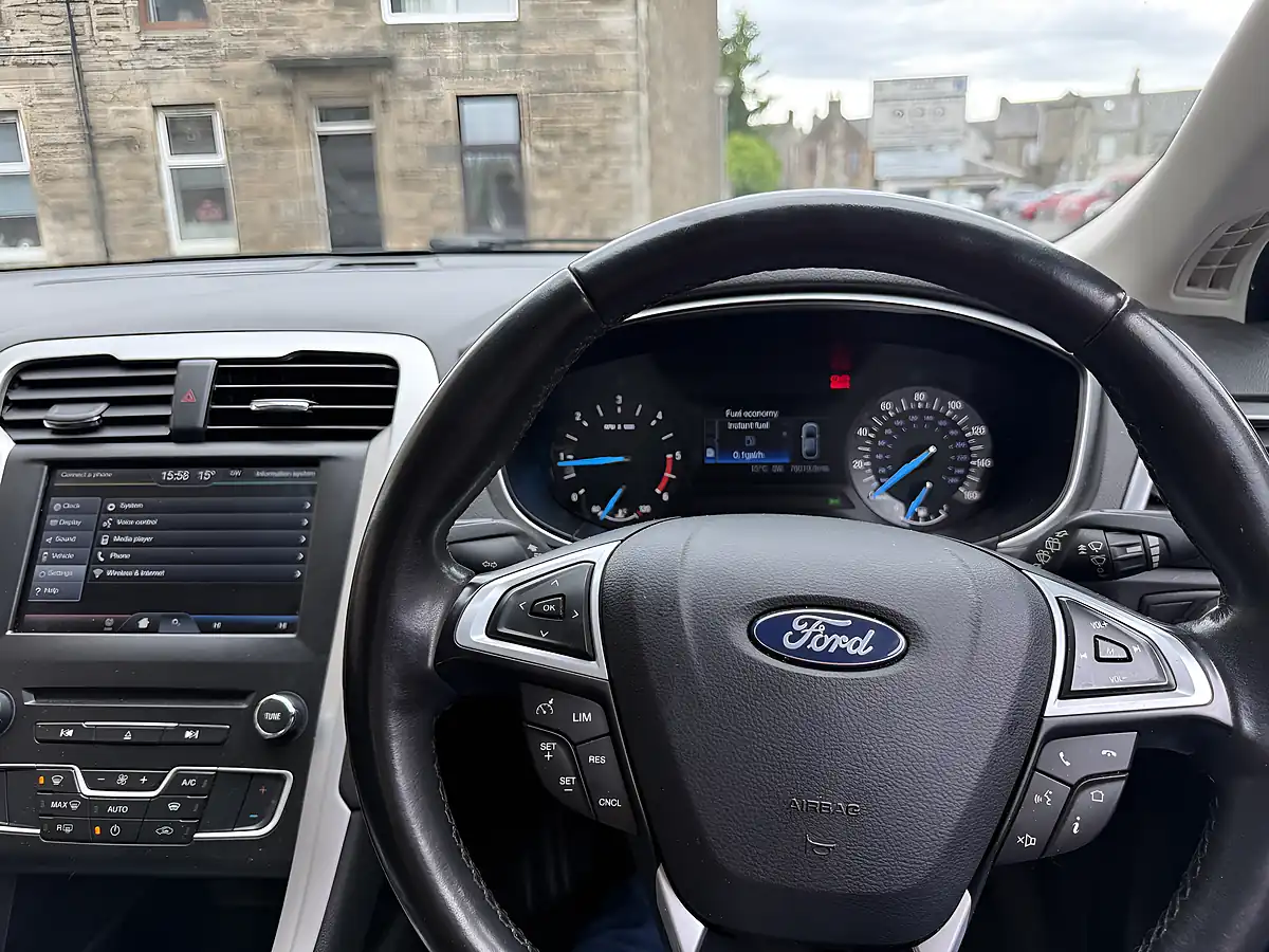 Used 2015 Ford Mondeo Econetic Style Black - Interior and Exterior details 7