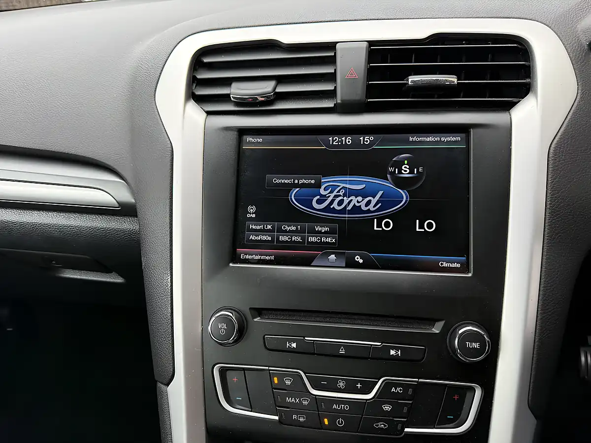 Used 2015 Ford Mondeo Econetic Style Black - Interior and Exterior details 8
