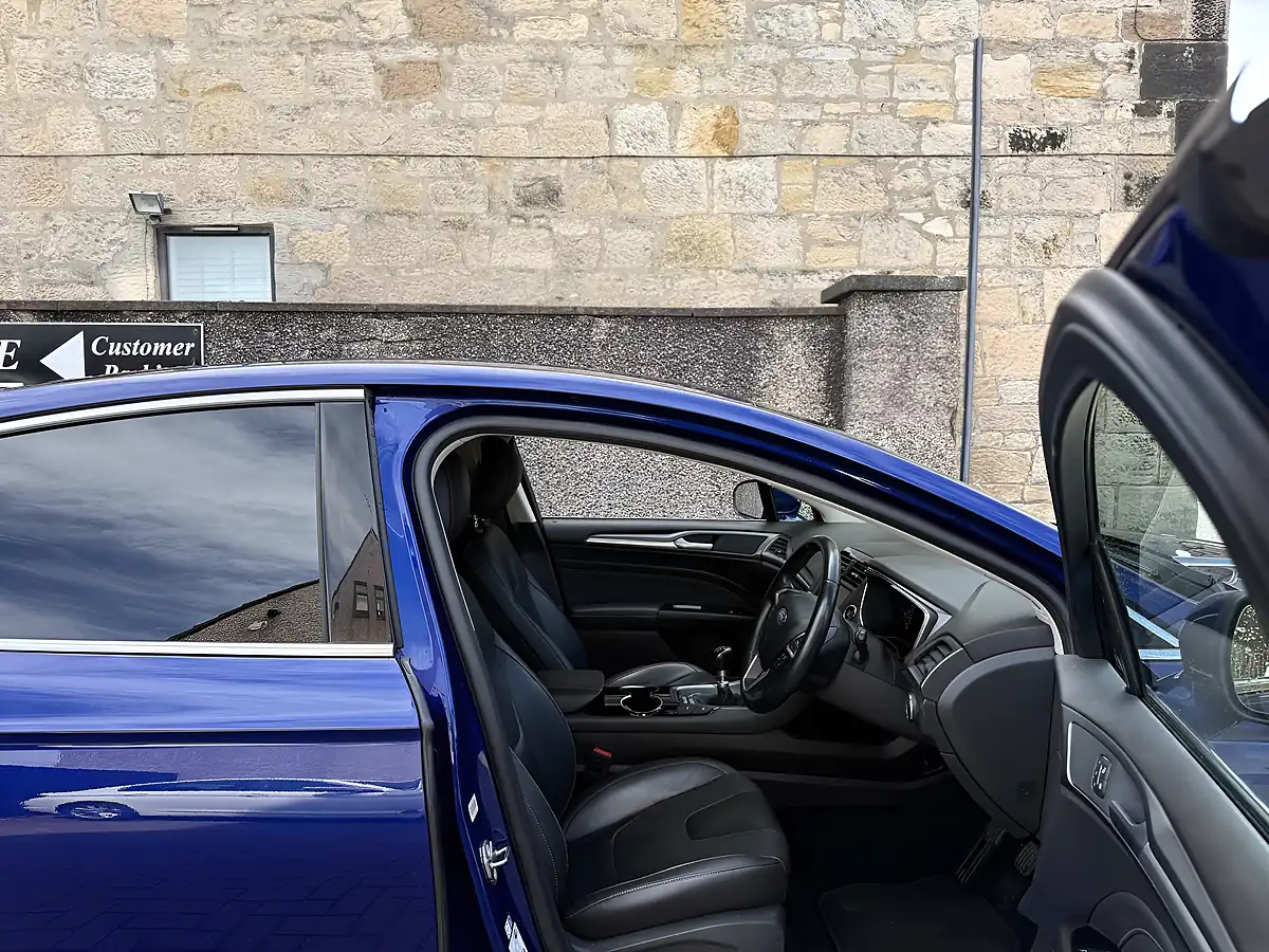 Used 2015 Ford Mondeo Titanium Blue - Interior and Exterior details 16