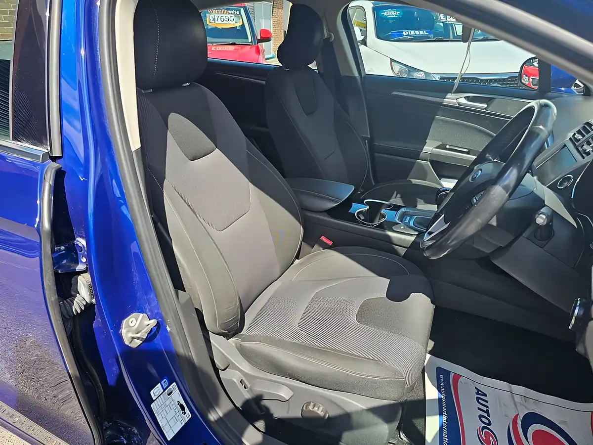 Used 2015 Ford Mondeo Titanium Blue - Interior and Exterior details 13