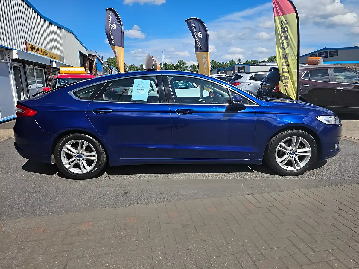 Used 2015 Ford Mondeo Titanium Blue - Interior and Exterior details 5