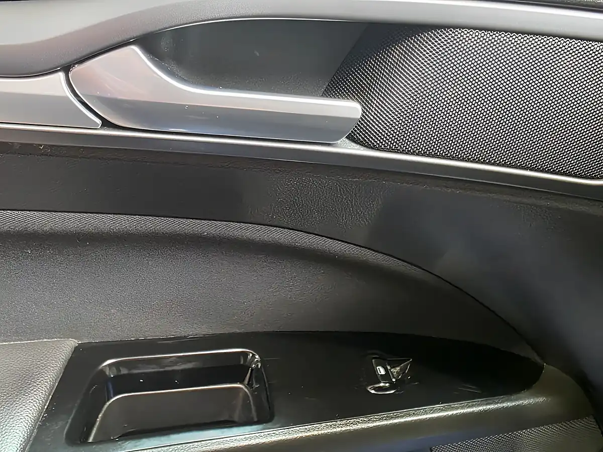 Used 2015 Ford Mondeo Titanium Blue - Interior and Exterior details 16