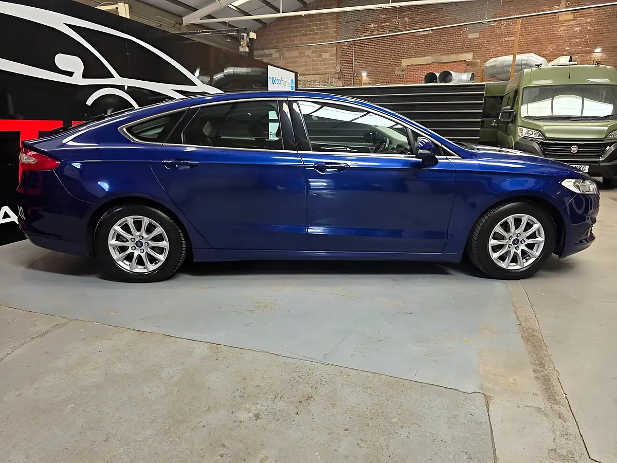 Used 2015 Ford Mondeo Titanium Blue - Interior and Exterior details 4