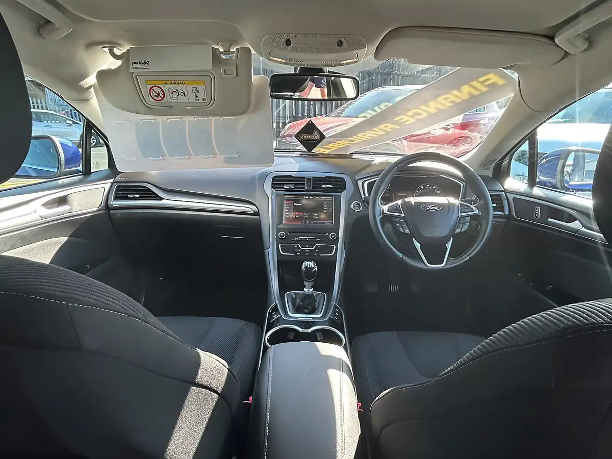 Used 2015 Ford Mondeo Titanium Blue - Interior and Exterior details 11