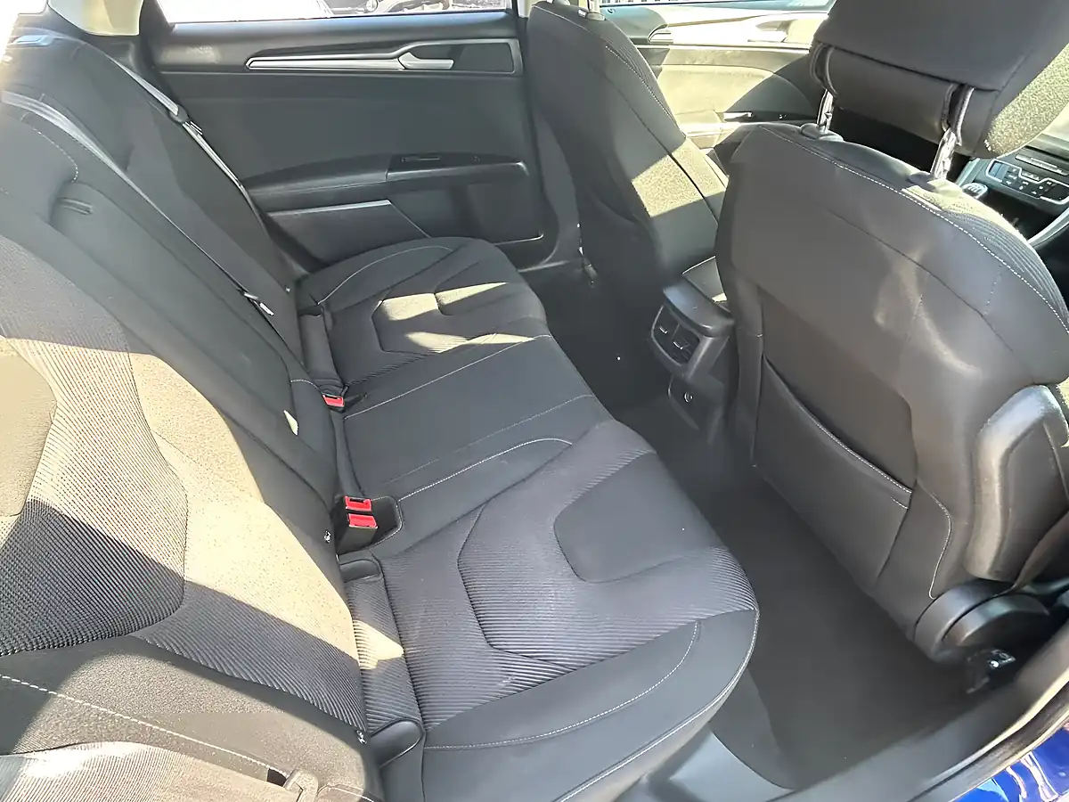 Used 2015 Ford Mondeo Titanium Blue - Interior and Exterior details 13