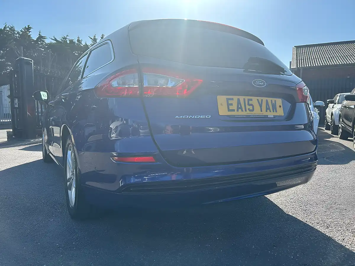 Used 2015 Ford Mondeo Titanium Blue - Interior and Exterior details 4