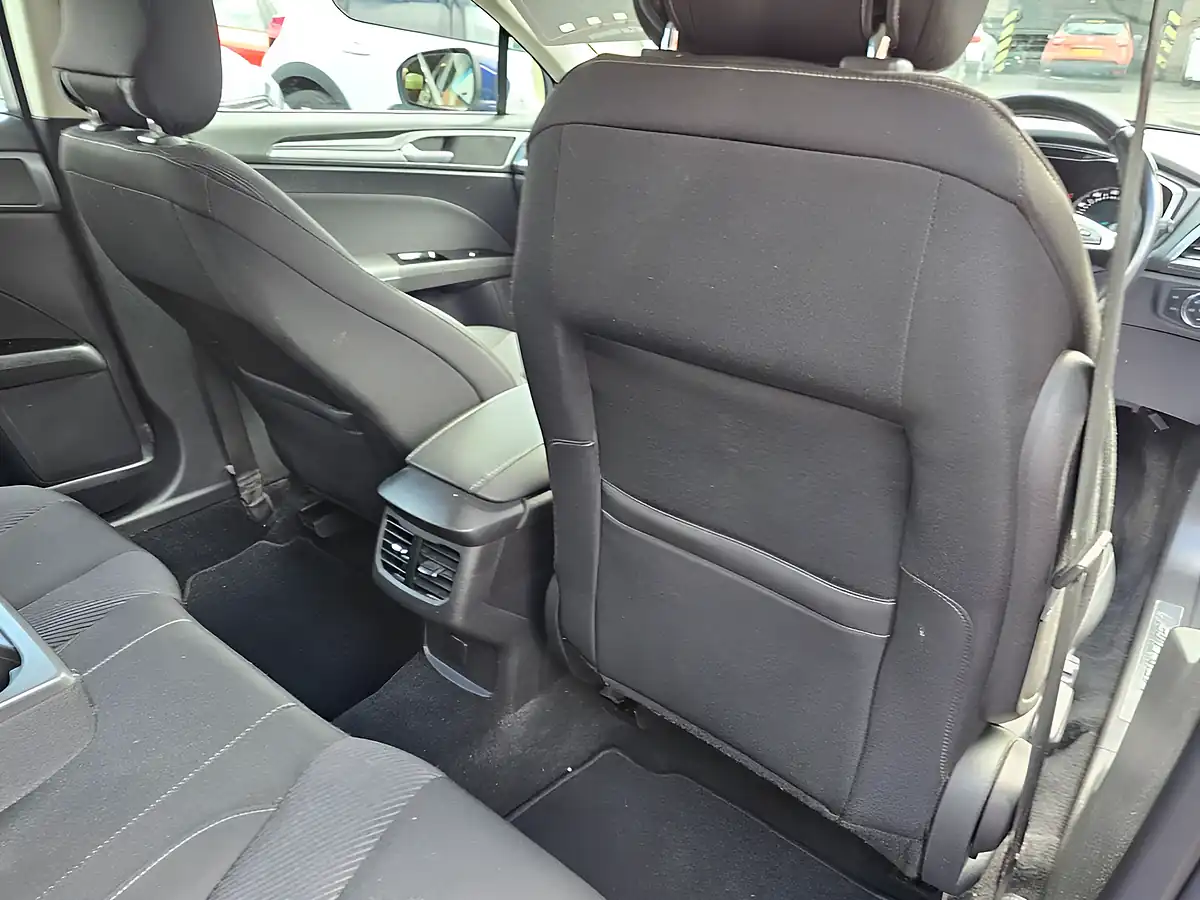 Used 2015 Ford Mondeo Titanium Blue - Interior and Exterior details 10