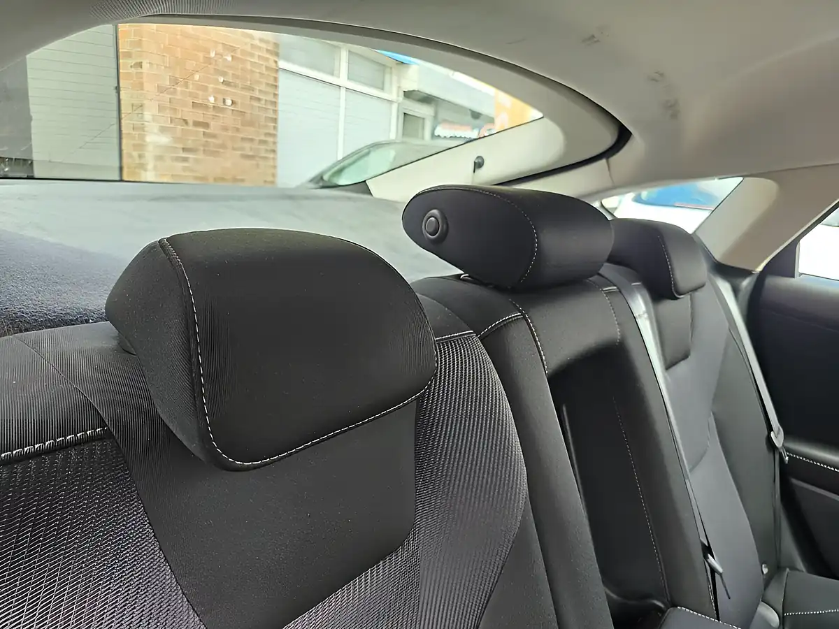 Used 2015 Ford Mondeo Titanium Blue - Interior and Exterior details 11