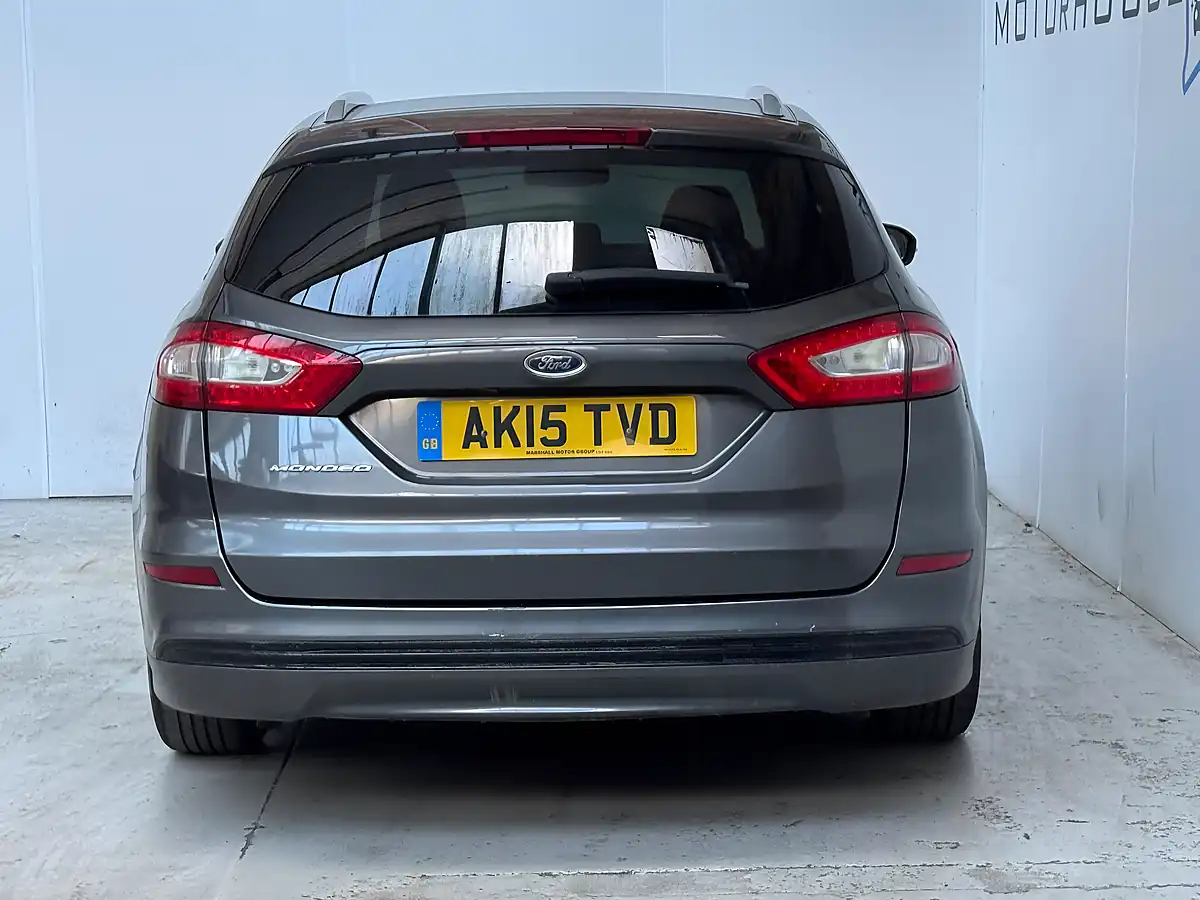 Used 2015 Ford Mondeo Titanium Magnetic Grey - Interior and Exterior details 5