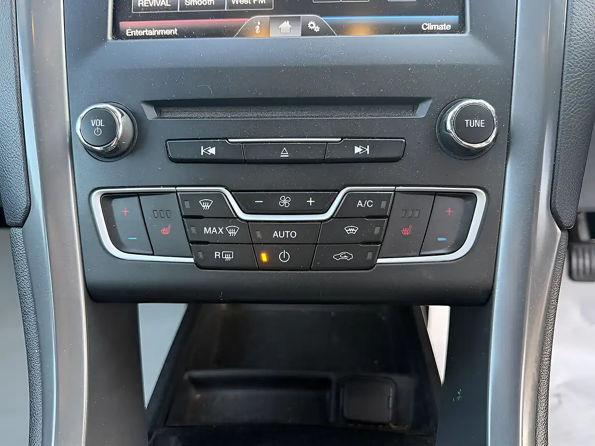 Used 2015 Ford Mondeo Titanium Moondust Silver - Interior and Exterior details 19