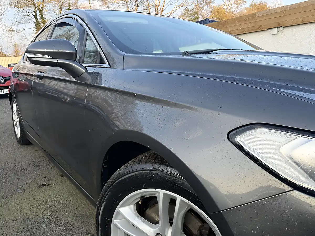 Used 2015 Ford Mondeo Titanium Moondust Silver - Interior and Exterior details 7