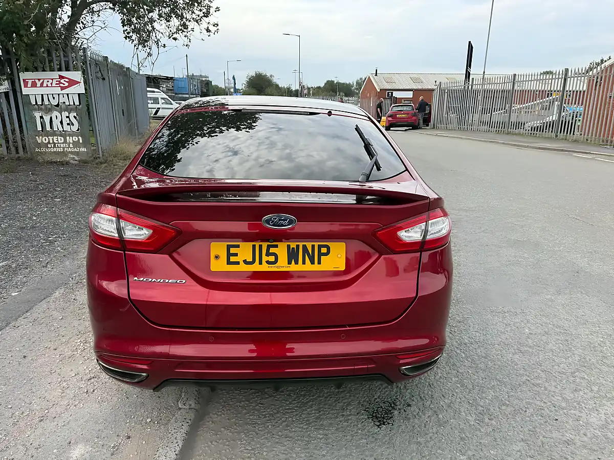 Used 2015 Ford Mondeo Titanium Red - Interior and Exterior details 3