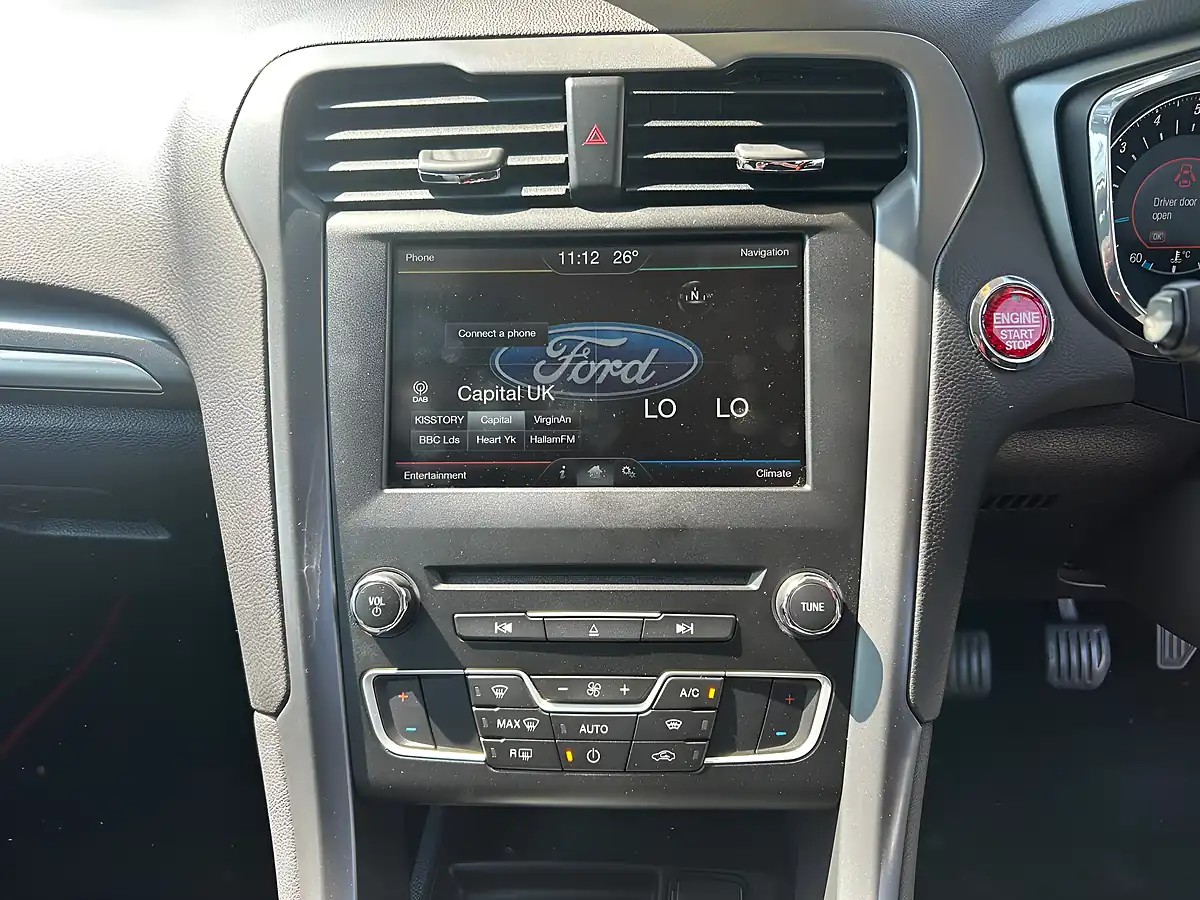 Used 2015 Ford Mondeo Titanium Red - Interior and Exterior details 15