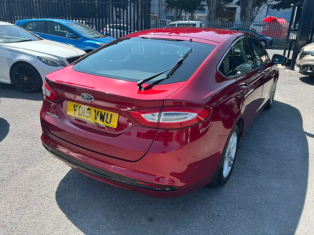 Used 2015 Ford Mondeo Titanium Red - Interior and Exterior details 6