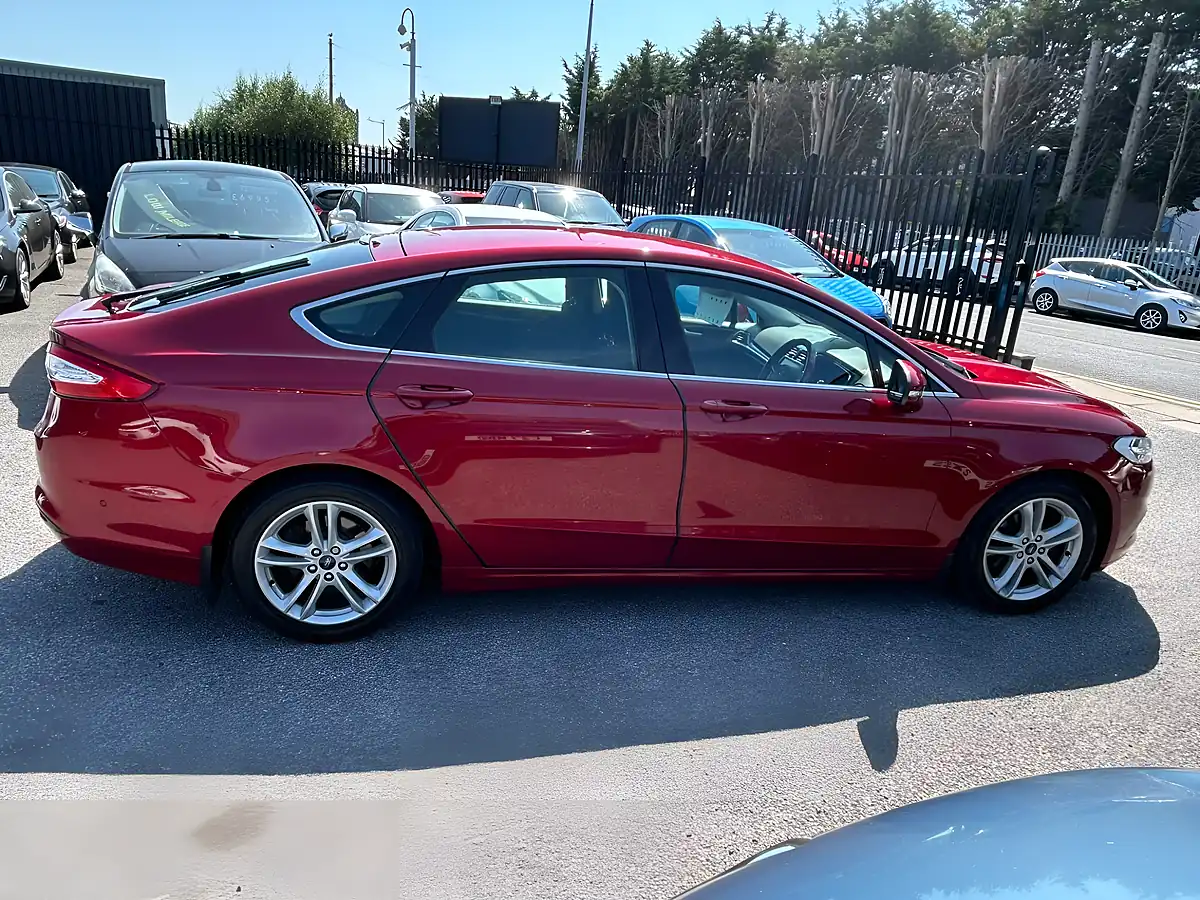 Used 2015 Ford Mondeo Titanium Red - Interior and Exterior details 7
