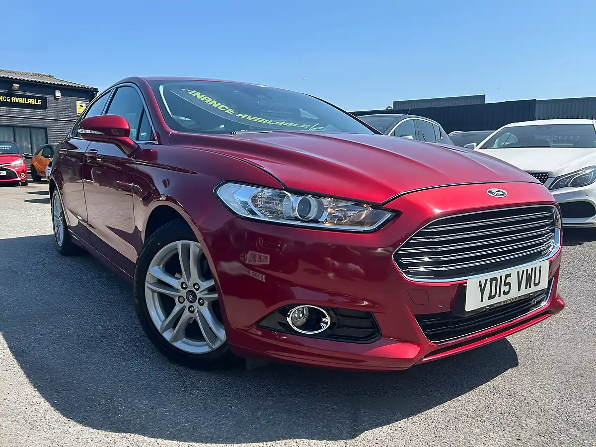 Used 2015 Ford Mondeo Titanium Red - Interior and Exterior details 8