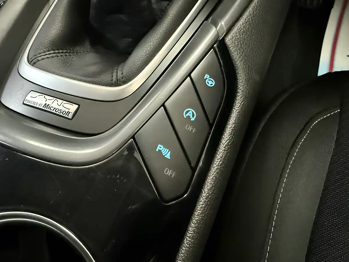 Used 2015 Ford Mondeo Titanium Silver - Interior and Exterior details 13