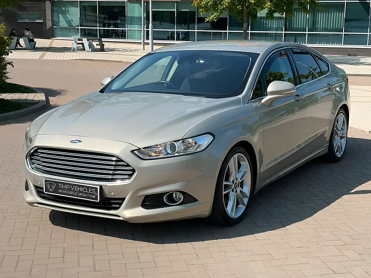 Used 2015 Ford Mondeo Titanium Silver - Interior and Exterior details 3