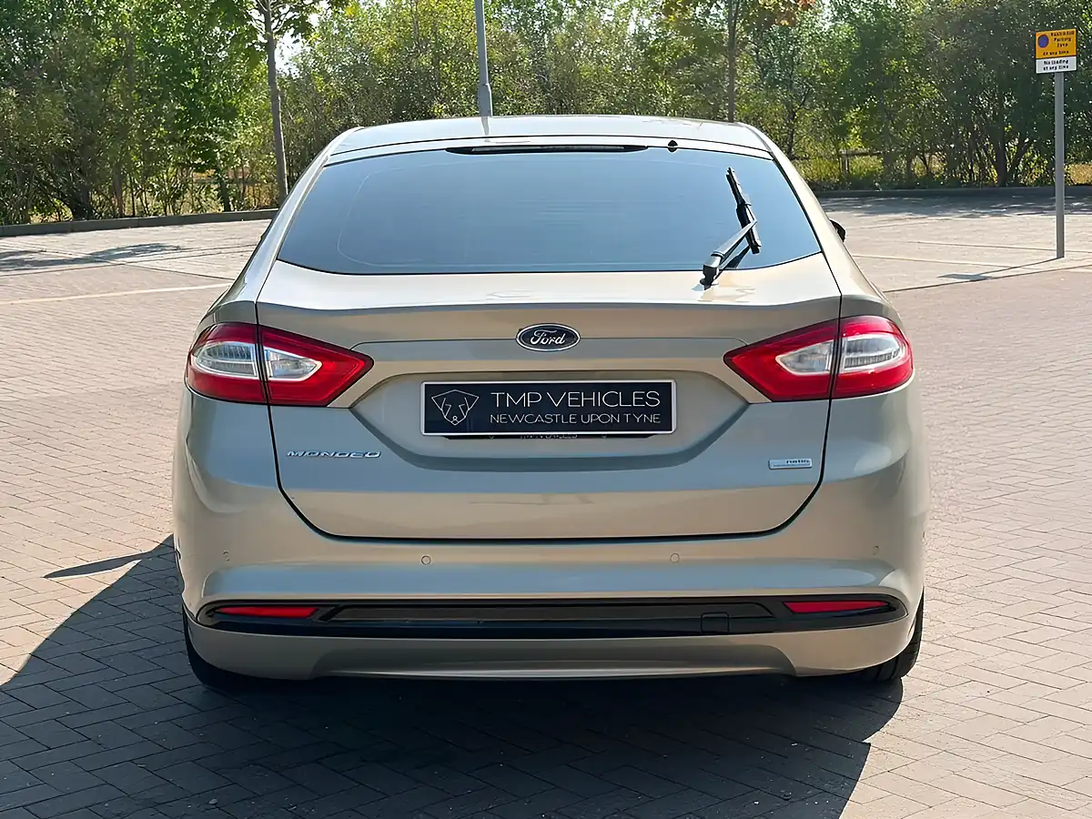 Used 2015 Ford Mondeo Titanium Silver - Interior and Exterior details 9