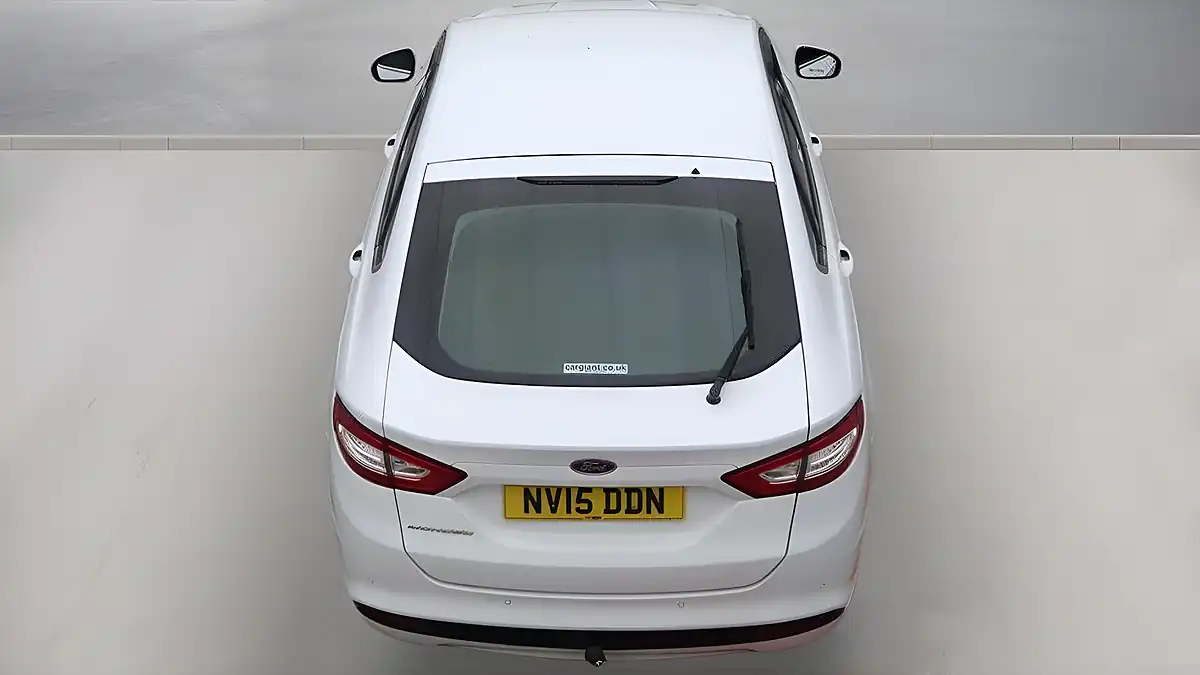 Used 2015 Ford Mondeo Titanium White - Interior and Exterior details 8
