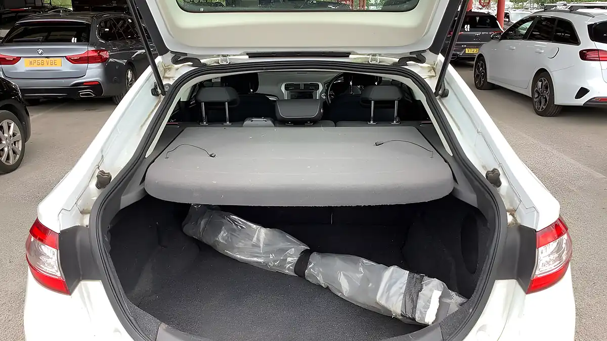 Used 2015 Ford Mondeo Titanium White - Interior and Exterior details 9