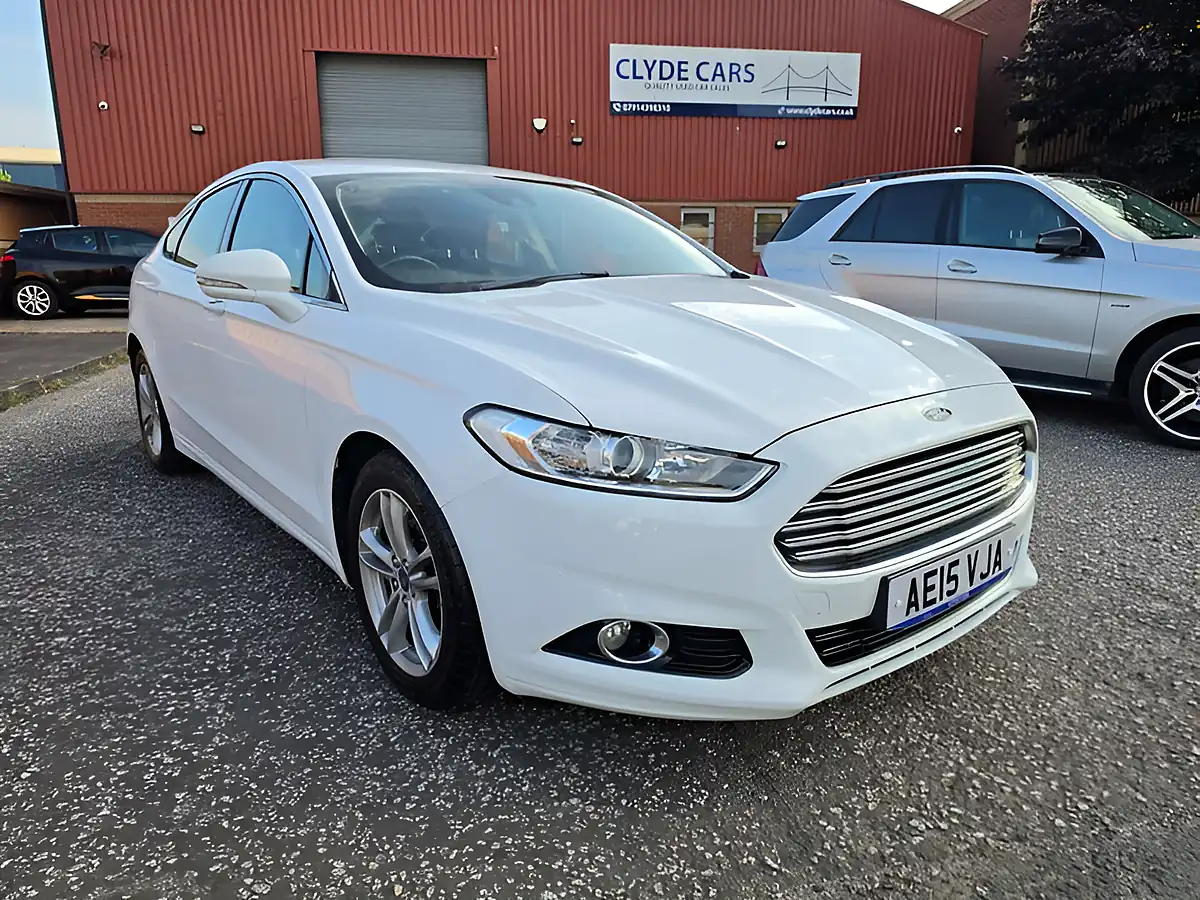 Used 2015 Ford Mondeo Titanium White - Front View