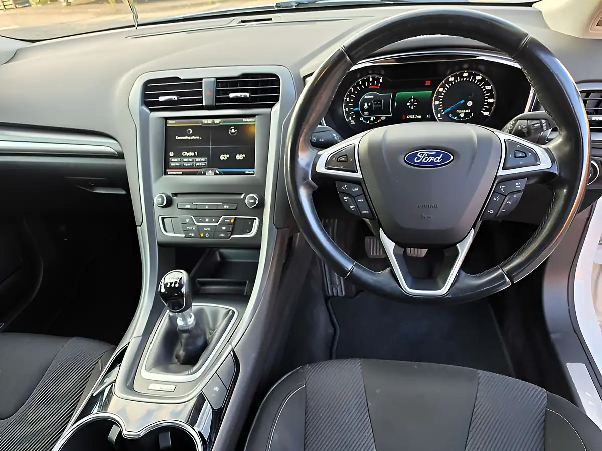 Used 2015 Ford Mondeo Titanium White - Interior and Exterior details 15