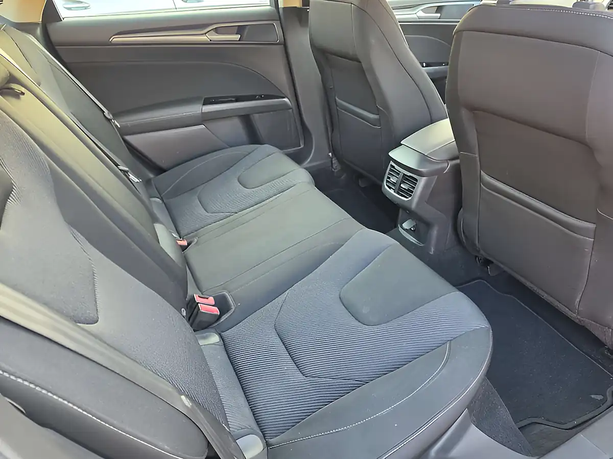 Used 2015 Ford Mondeo Titanium White - Interior and Exterior details 17