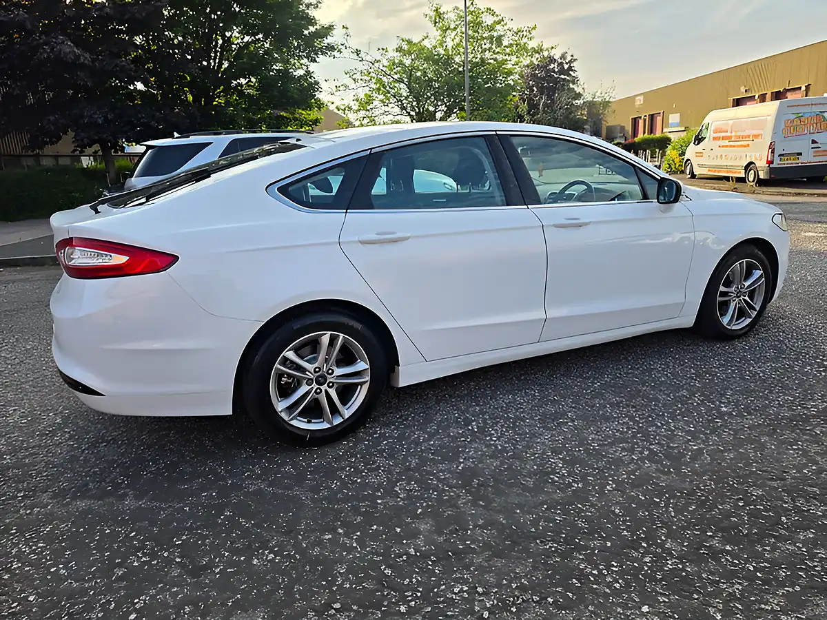 Used 2015 Ford Mondeo Titanium White - Interior and Exterior details 6