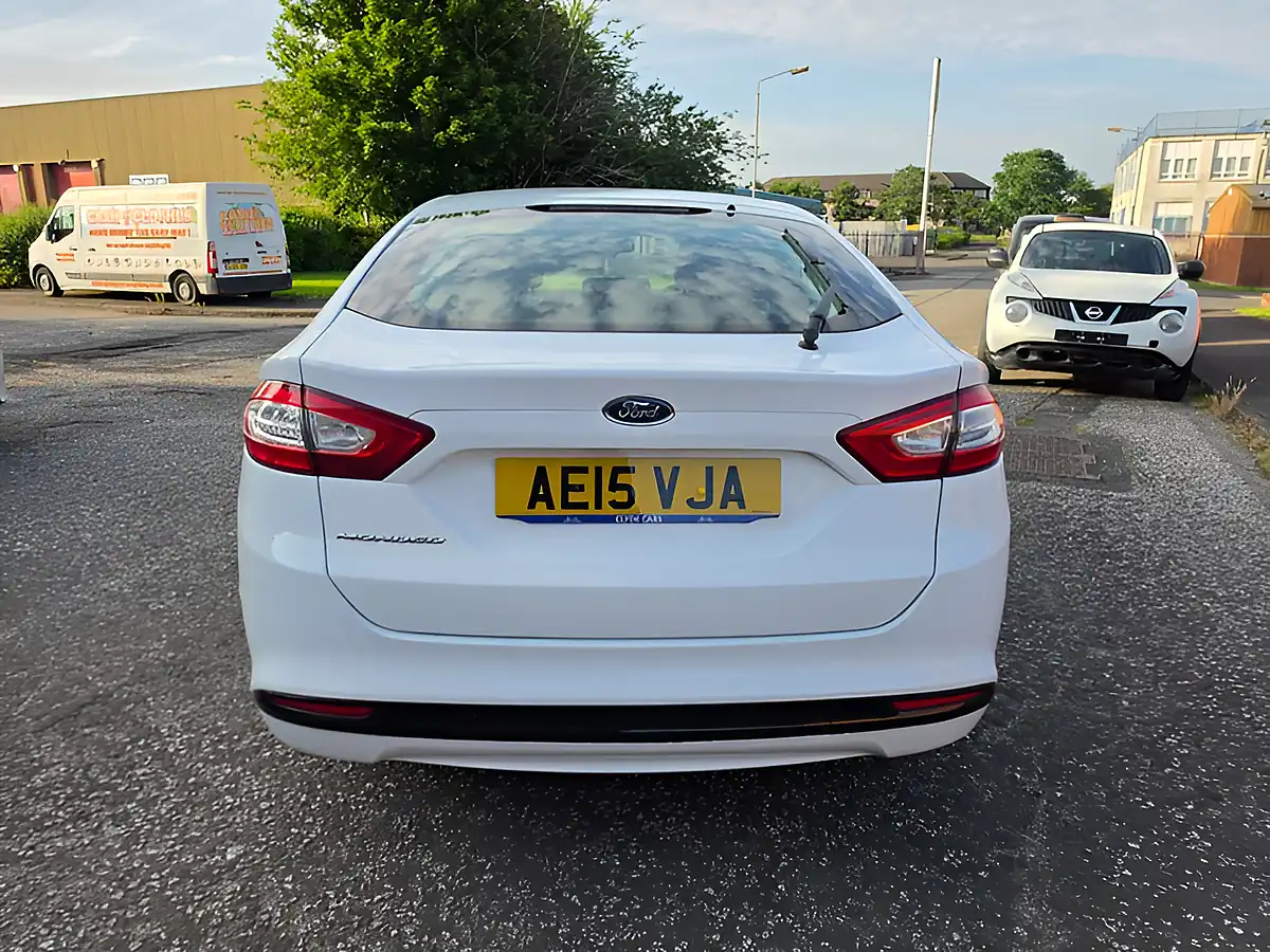 Used 2015 Ford Mondeo Titanium White - Interior and Exterior details 9