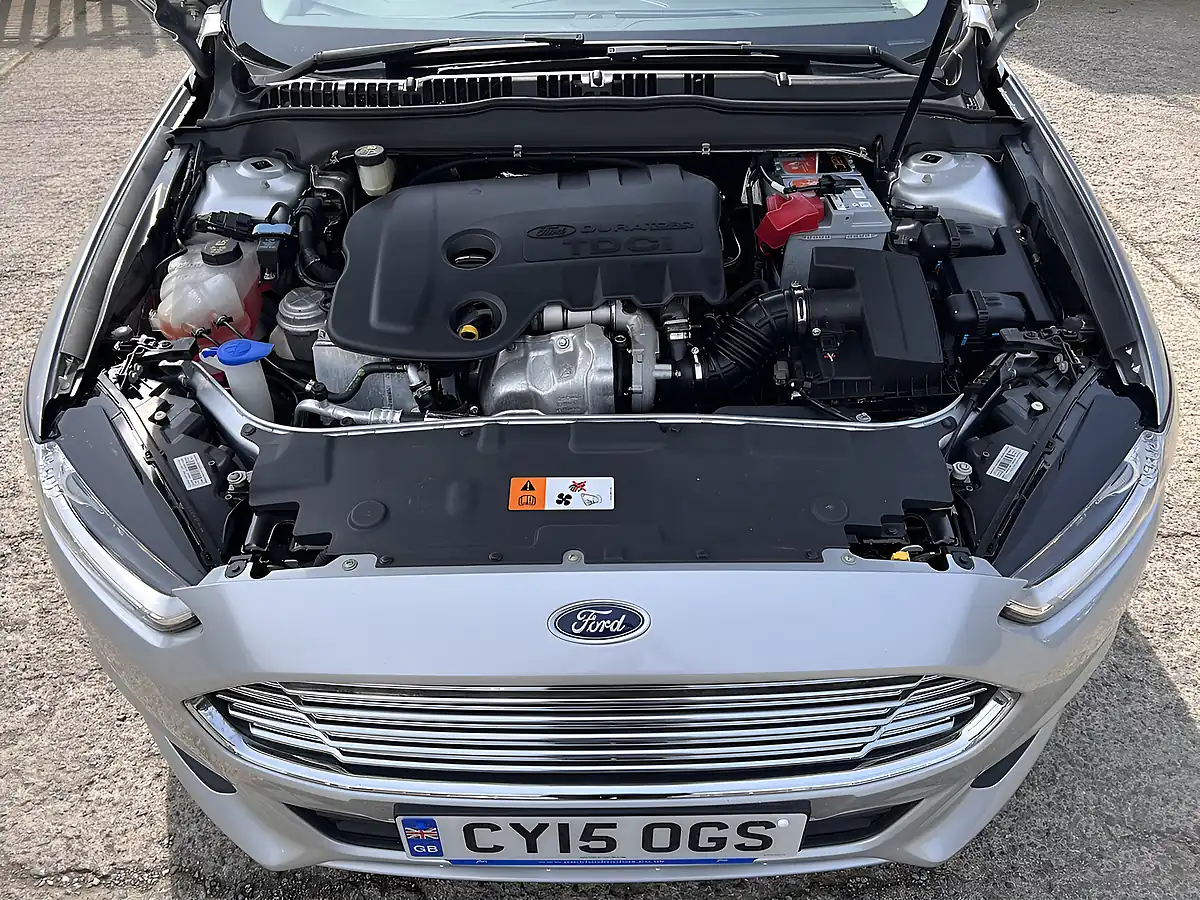 Used 2015 Ford Mondeo Zetec Moondust Silver Met - Interior and Exterior details 20