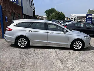 Used 2015 Ford Mondeo Zetec Moondust Silver Met - Interior and Exterior details 5