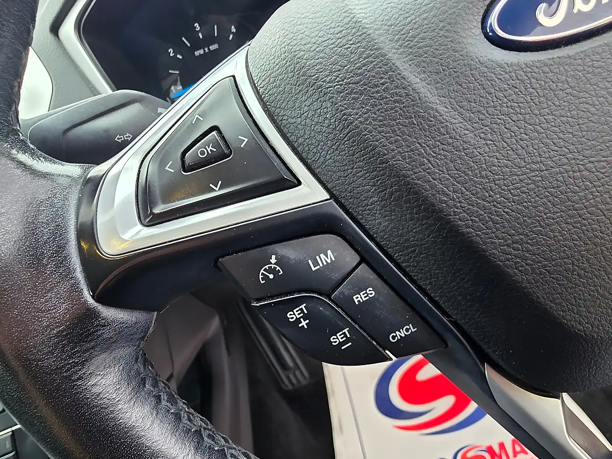 Used 2015 Ford Mondeo Zetec Silver - Interior and Exterior details 16