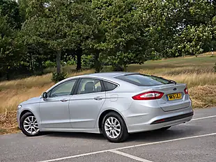 Used 2015 Ford Mondeo Zetec Silver - Interior and Exterior details 5
