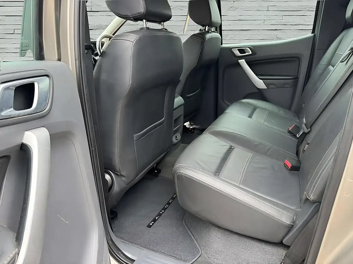 Used 2015 Ford Ranger Limited Silver - Interior and Exterior details 17