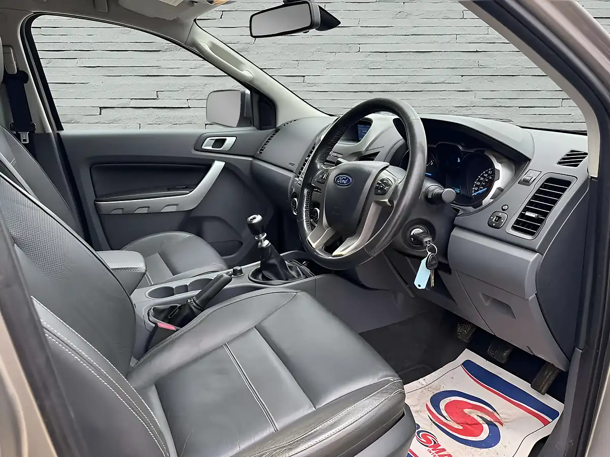 Used 2015 Ford Ranger Limited Silver - Interior and Exterior details 18