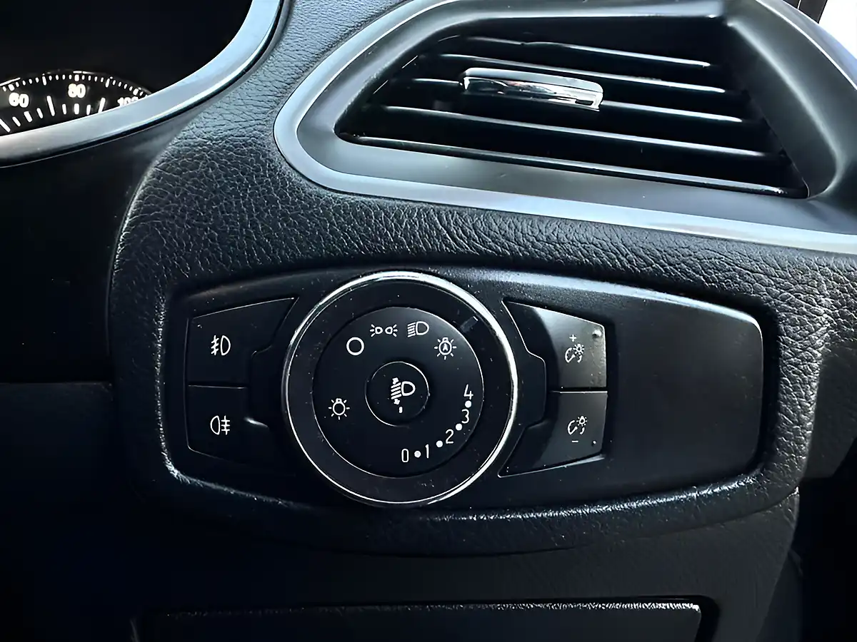 Used 2015 Ford S-Max Titanium Grey - Interior and Exterior details 18