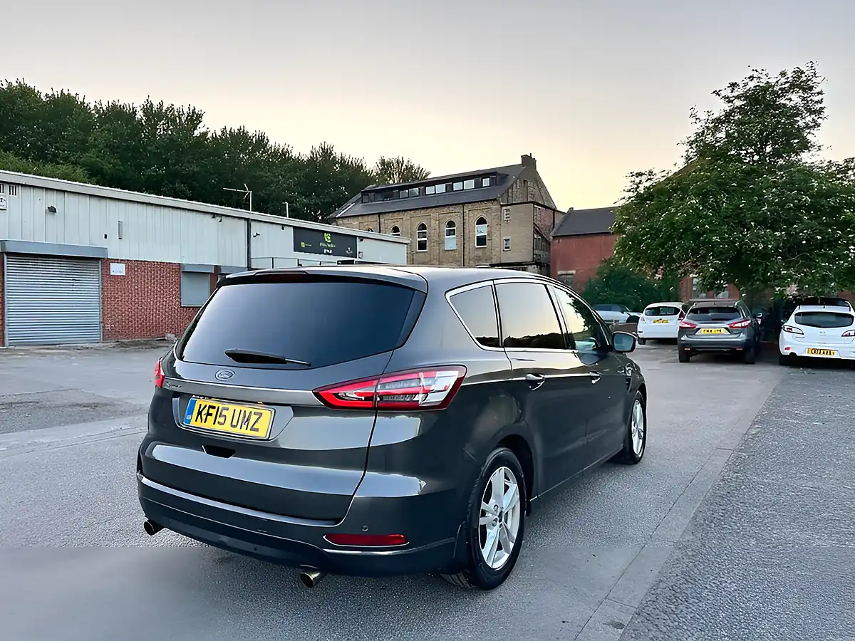 Used 2015 Ford S-Max Titanium Grey - Interior and Exterior details 9