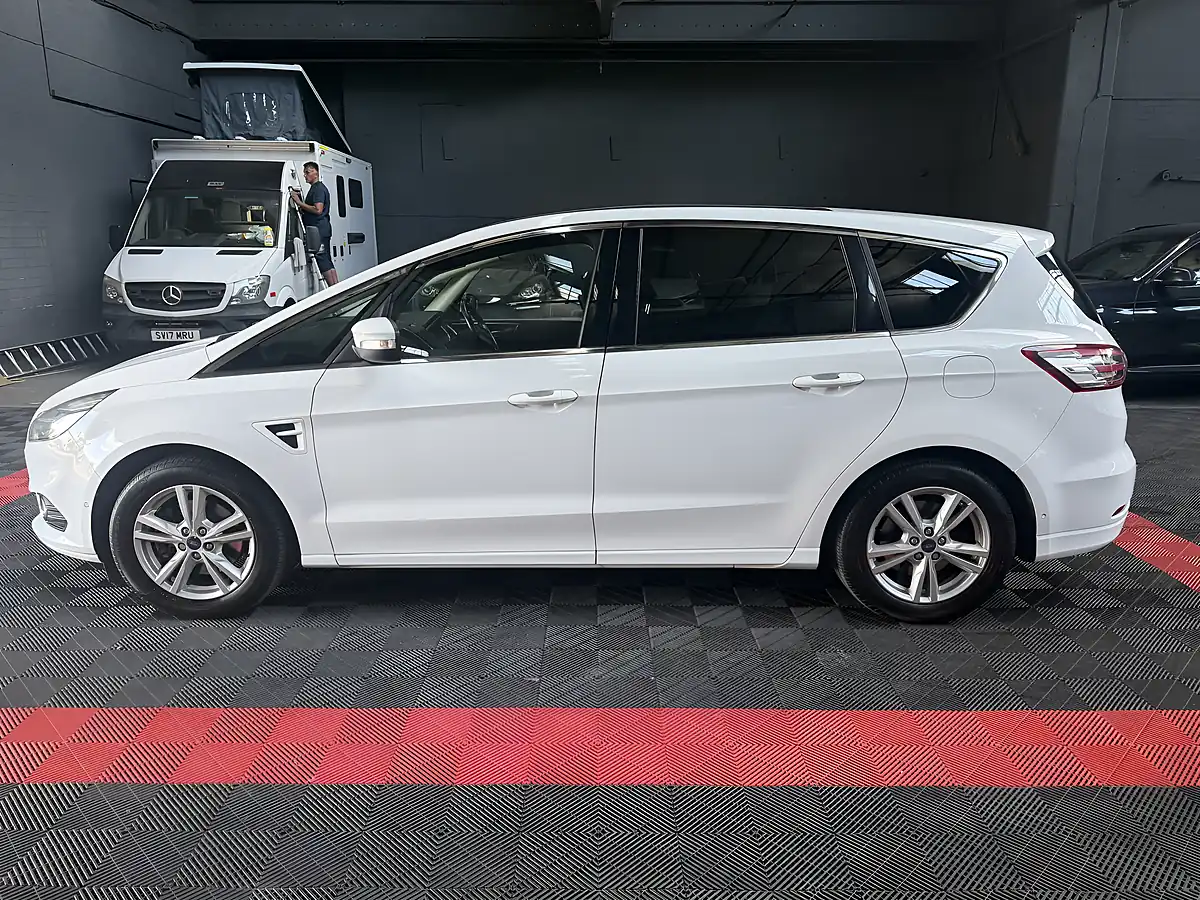 Used 2015 Ford S-Max Titanium White - Interior and Exterior details 10