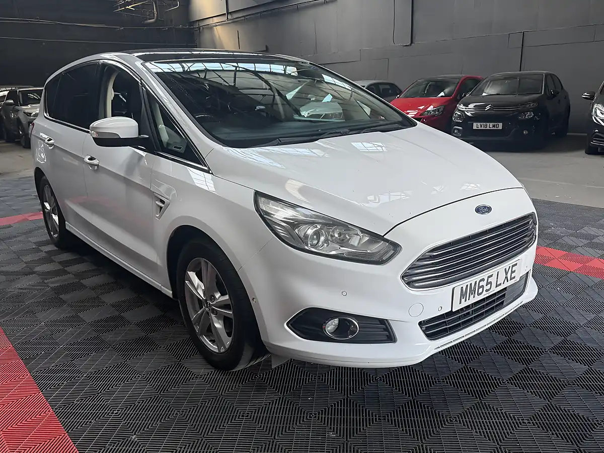 Used 2015 Ford S-Max Titanium White - Interior and Exterior details 5