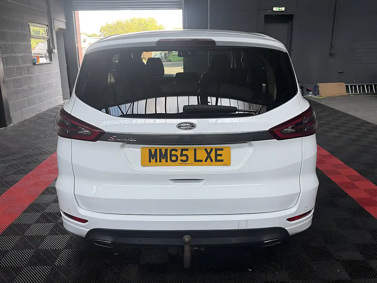 Used 2015 Ford S-Max Titanium White - Interior and Exterior details 7