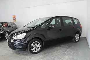 Used 2015 Ford S-Max Zetec Black - Interior and Exterior details 4
