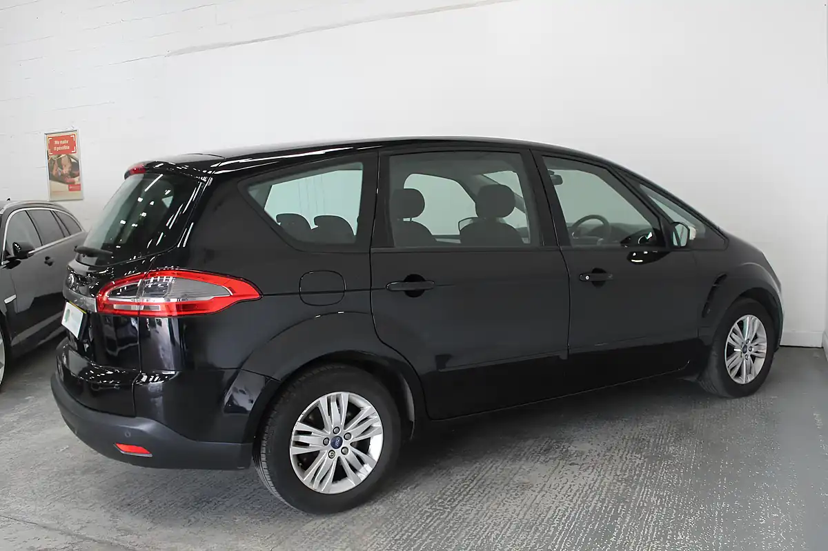 Used 2015 Ford S-Max Zetec Black - Interior and Exterior details 8