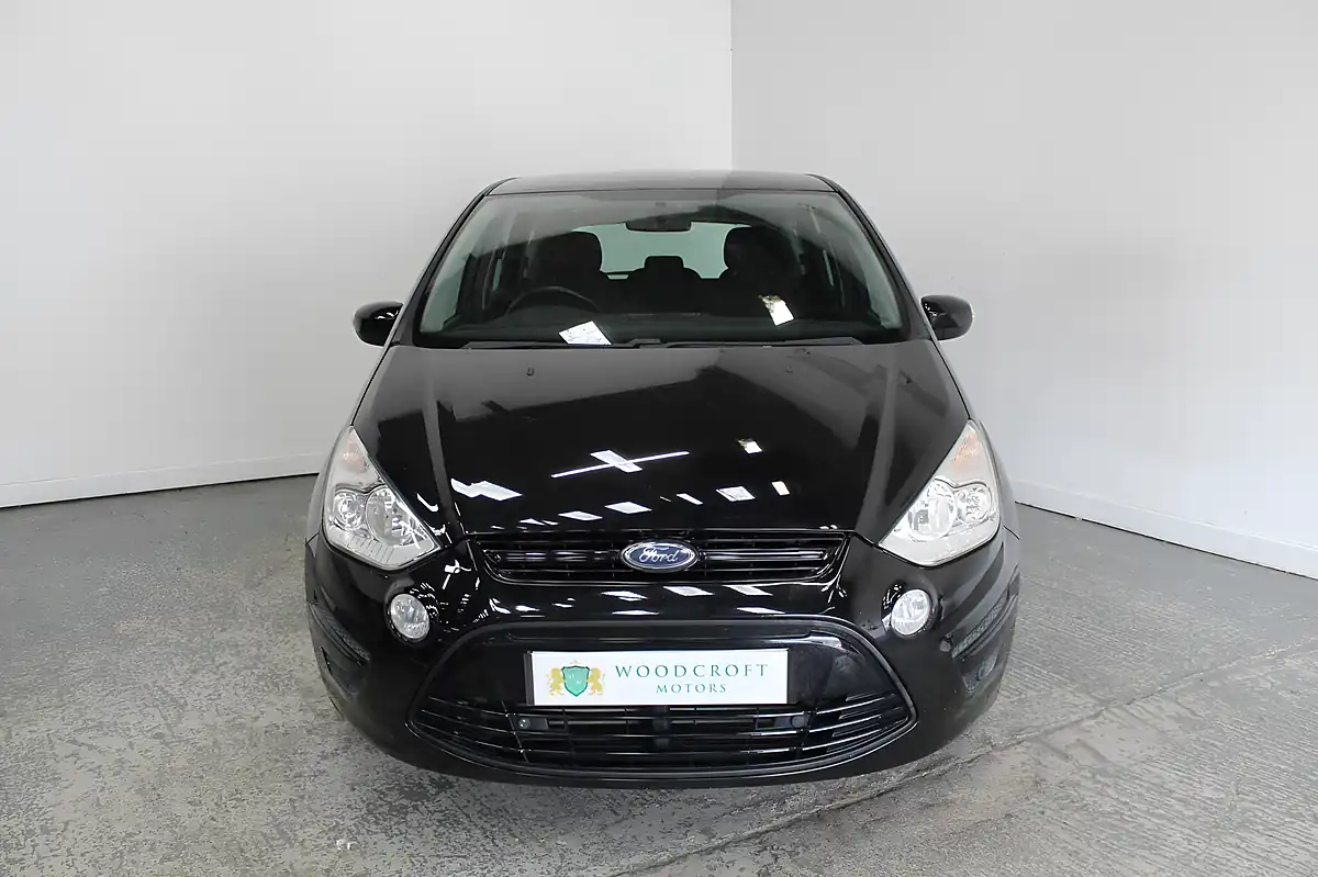 Used 2015 Ford S-Max Zetec Black - Interior and Exterior details 9