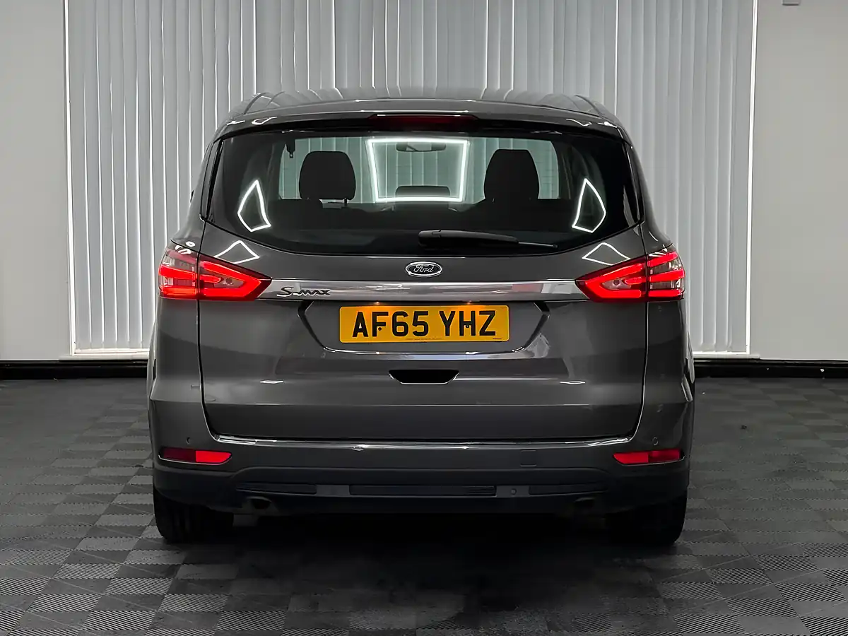 Used 2015 Ford S-Max Zetec Grey - Interior and Exterior details 8