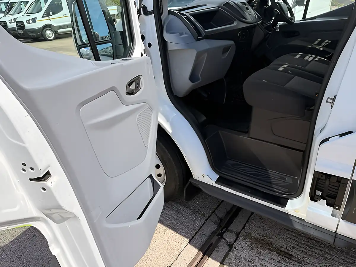 Used 2015 Ford Transit 350 Mwb L2 H1 One Stop Dropside White - Interior and Exterior details 12
