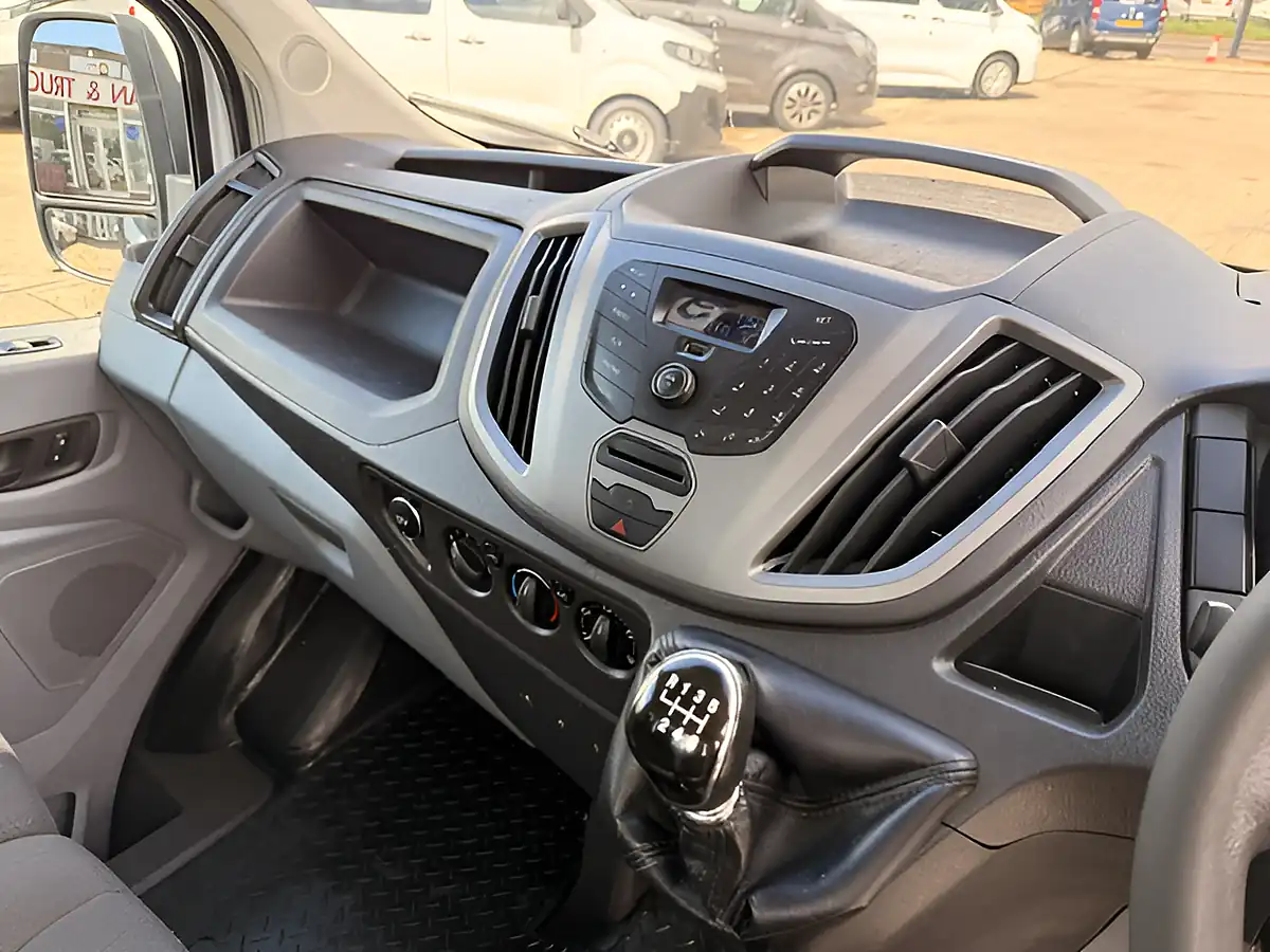 Used 2015 Ford Transit 350 Mwb L2 H1 One Stop Dropside White - Interior and Exterior details 18