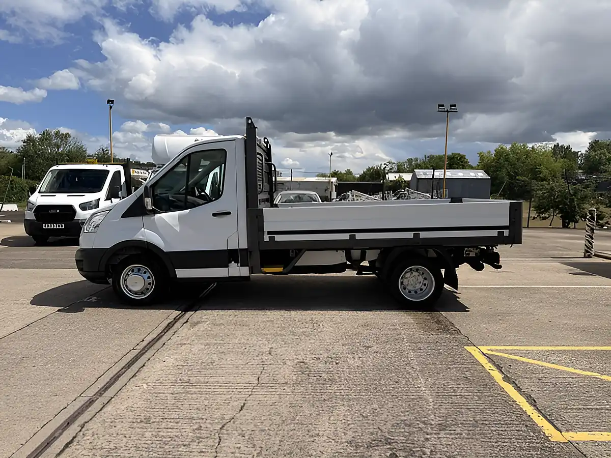 Used 2015 Ford Transit 350 Mwb L2 H1 One Stop Dropside White - Interior and Exterior details 7